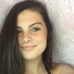 Meet your Posher, Ava